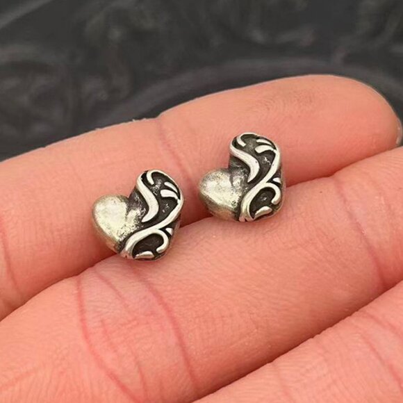 Chrome Heart-Shaped Earrings - Picture 2 of 6